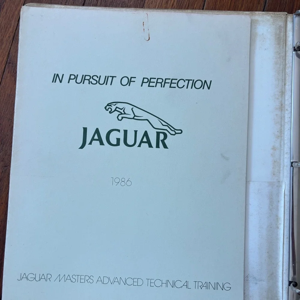 1986 Jaguar Cars Inc Parts Division Information Bulletins Technical Service Book